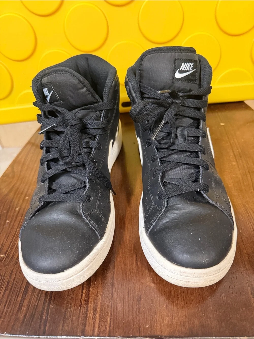 Nike Men's Black/White High-Top Sneakers Size 8.5